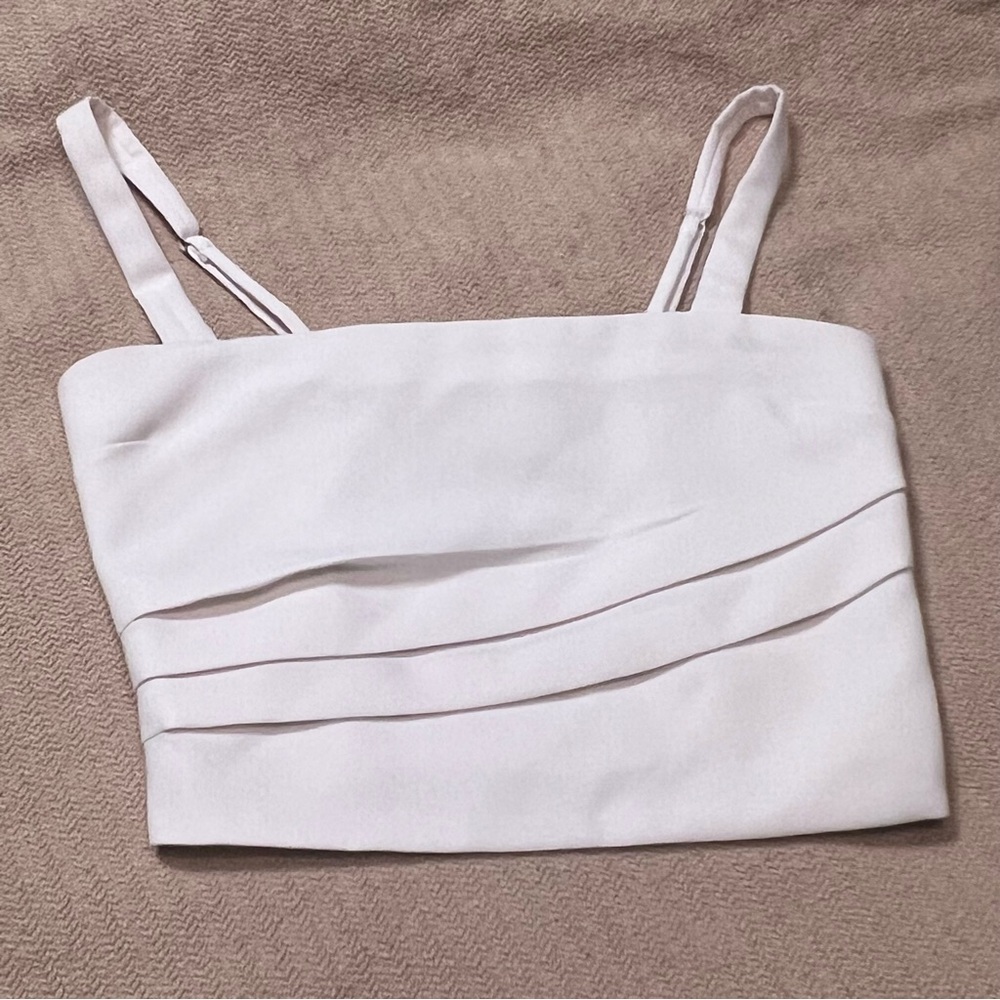 Abercrombie & Fitch White elegant Women's crop tank
Top, S
